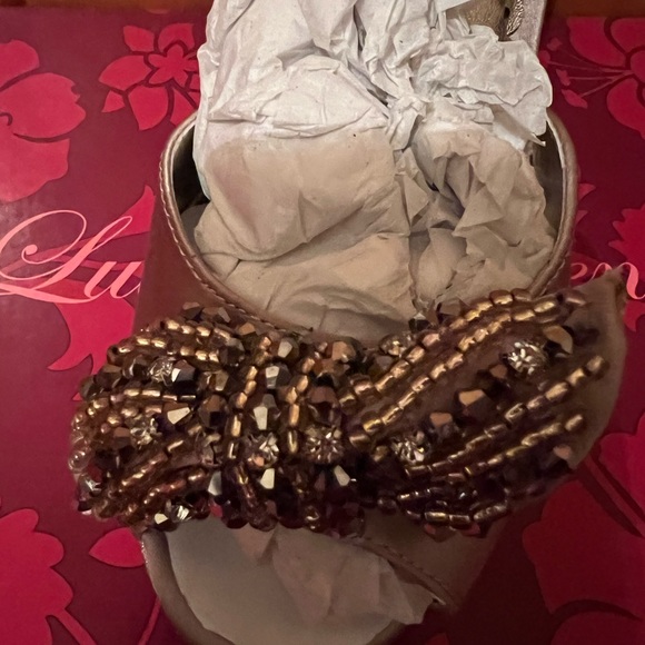 New in the box heels - Picture 5 of 12